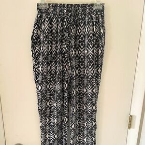 Patterned Pants by Forever 21 size M